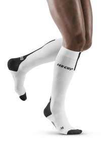 Calze hi-tech da uomo: più performance nello sport